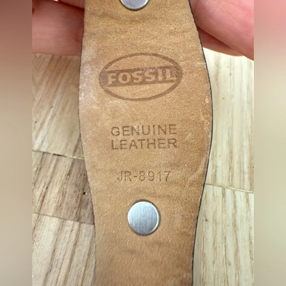Fossil ladies retro brown barrel shaped brown leather watch NEW BATTERY